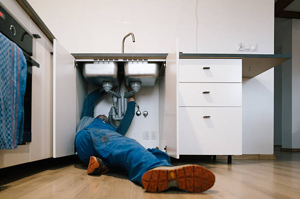 Professional Emergency Plumber technician working in Rouzerville, PA